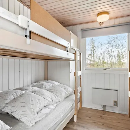 3 Bedroom Awesome In *