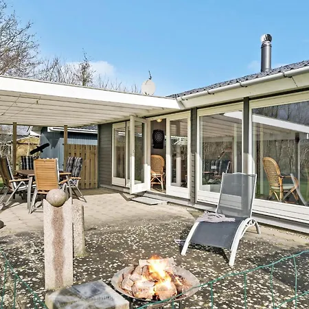 3 Bedroom Awesome In *