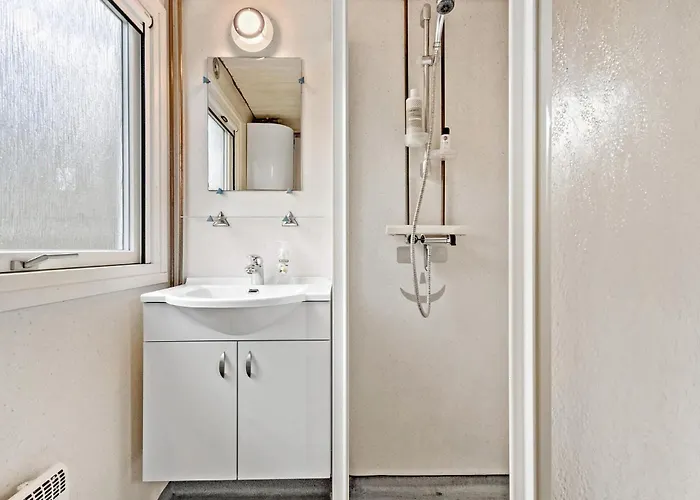 3 Bedroom Awesome In